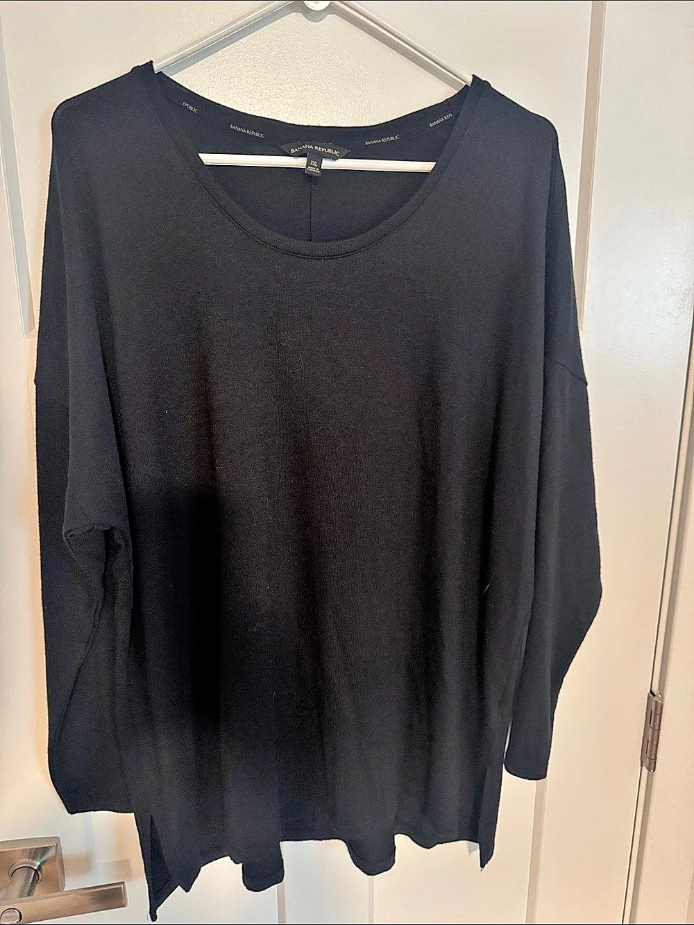 Banana Republic Ladies Long Sleeve Lightweight Sweater Black XL